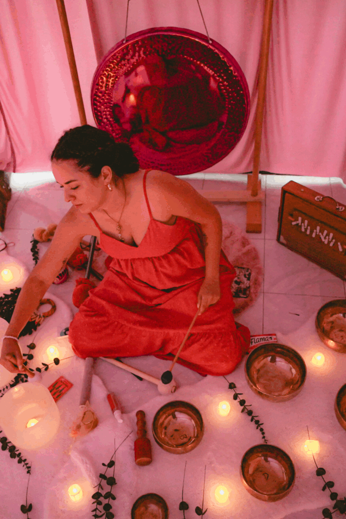Baby Blessing - baby blessing Sonoterapia con cuencos tibetanos y gong con maga de Sabiduria de luna llena